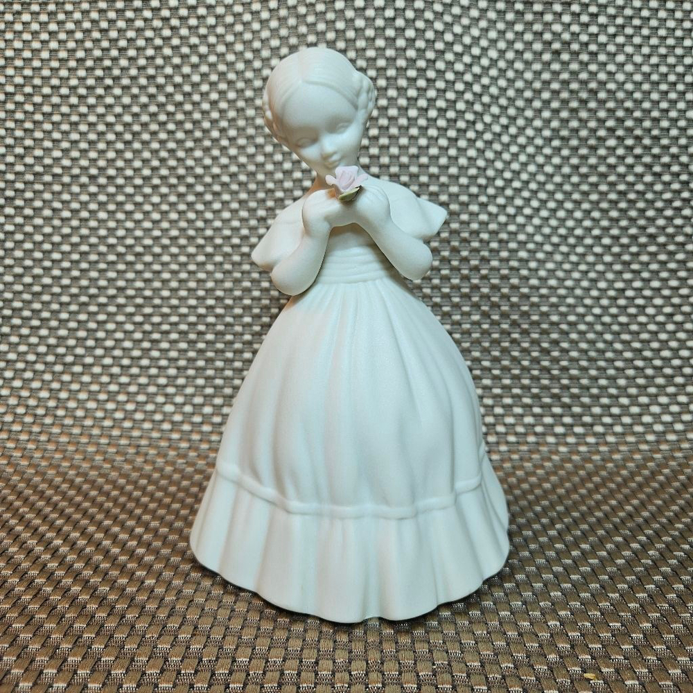 Parian Porcelain By Helen Fennell - Flower Girl Bisque Signed 6" Tall